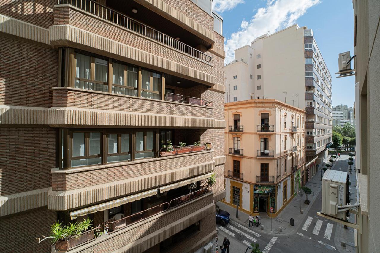Expoholidays - General Tamayo Parking Gratis Almeria Exterior foto